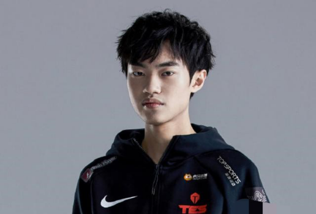 第一条小