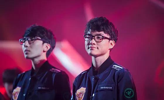 KRL： jL 和 iM 离开 NAVI，Spirit 签下 Perfecto(RUS) ， Cloud9 收购 NAVI Junior [更新]